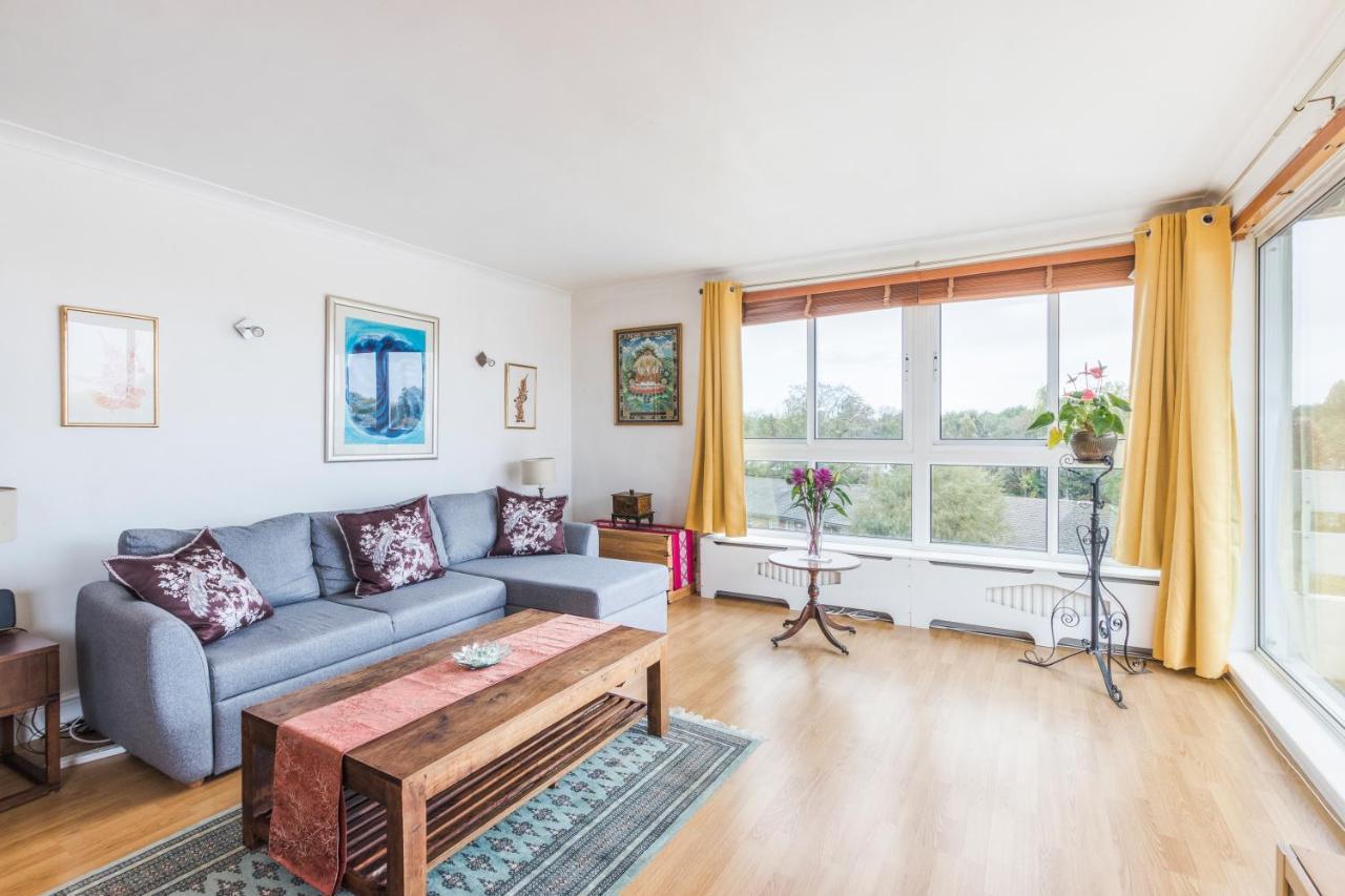 Bright 1Bed Putney Apt With Leafy Views Leilighet London Eksteriør bilde